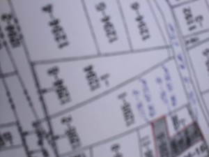 【書類と現地を比較します】 書類との誤差が無いか確認します。