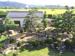 敷地内にある手入れの行き届いた日本式庭園 長野市川中島町御厨 売り農地付本格和式農家住宅 スターマン®おススメ スターハウジング®にて売却のご相談・ご依頼を頂戴している不動産